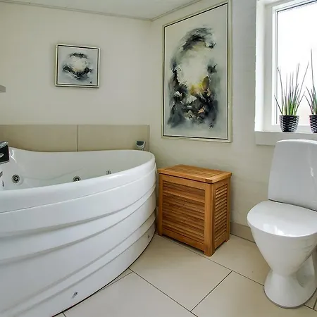Three-bedroom Holiday In *