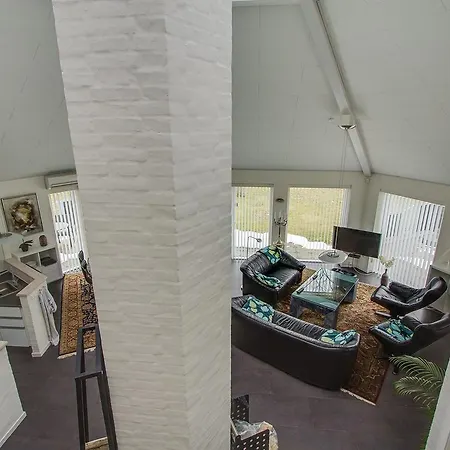 Tatil Evi Three-bedroom Holiday In *