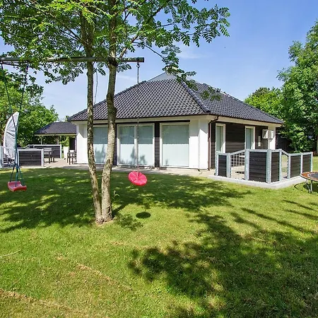 Tatil Evi Three-bedroom Holiday In *